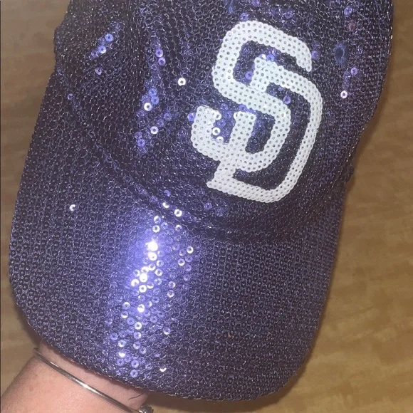New Era / Victorias Secret/ Pink SD Padres Blue Sequin Hat - Picture 3 of 15